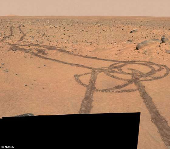 Mars Rover draws giant phallus - NASA